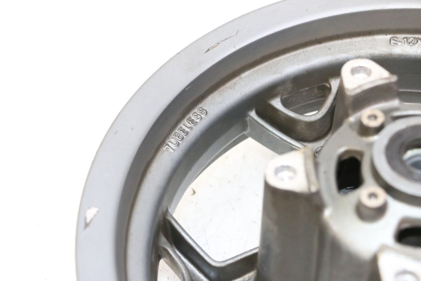 photo de OBRĘCZ PRZEDNIA APRILIA SXR 50 (2021 - 2023) - Zbliżenie komponentów