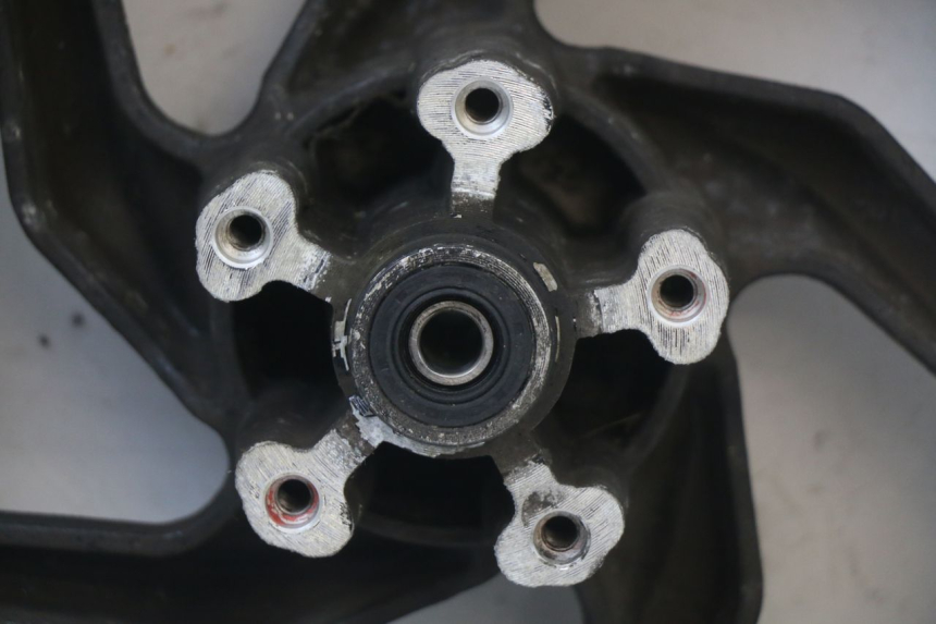 photo de OBRĘCZ PRZEDNIA SYM ORBIT III 3 4T 50 (2018 - 2021) - Szczegóły charakterystyczne