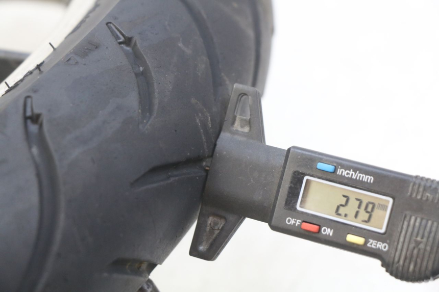 photo de OBRĘCZ PRZEDNIA PEUGEOT TWEET 4T 50 (2010 - 2014) - Szczegół części