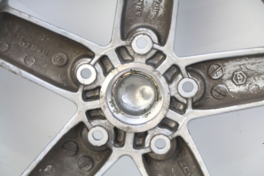 photo de OBRĘCZ PRZEDNIA PIAGGIO VESPA LXV 125 (2006 - 2009) - Punkty mocowania