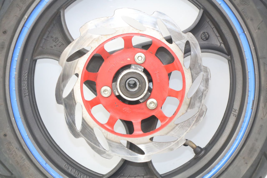 photo de OBRĘCZ PRZEDNIA EUROCKA VIRTUALITY GT 4T 50 (2011 - 2017) - Widok z bliska