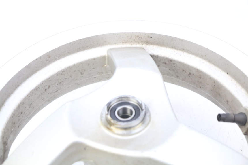 photo de OBRĘCZ PRZEDNIA PEUGEOT VIVACITY NEW 4T 50 (2008 - 2017) - Szczegóły charakterystyczne