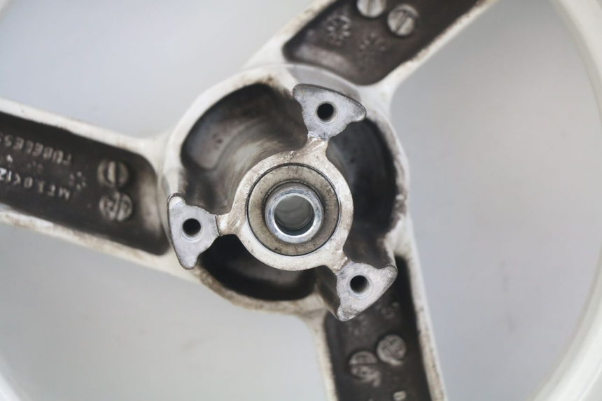 photo de OBRĘCZ PRZEDNIA PEUGEOT VIVACITY NEW 4T 50 (2008 - 2017) - Stan powierzchni