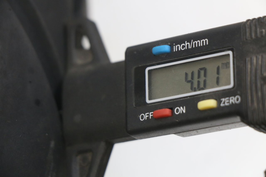 photo de OBRĘCZ PRZEDNIA YAMAHA XMAX X-MAX 125 (2006 - 2009) - Szczegół części