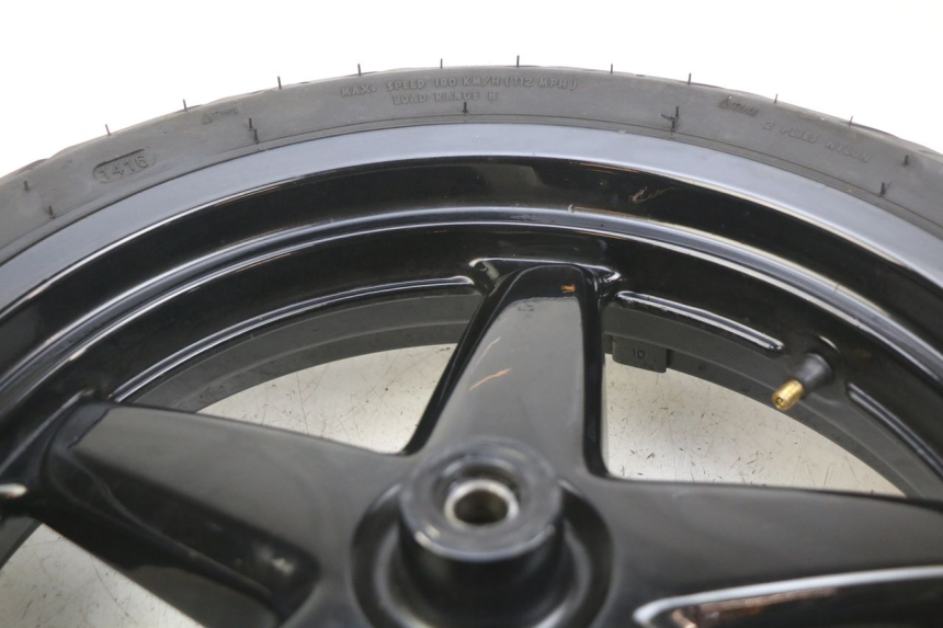 photo de OBRĘCZ PRZEDNIA YAMAHA XMAX X-MAX 125 (2006 - 2009) - Szczegóły charakterystyczne