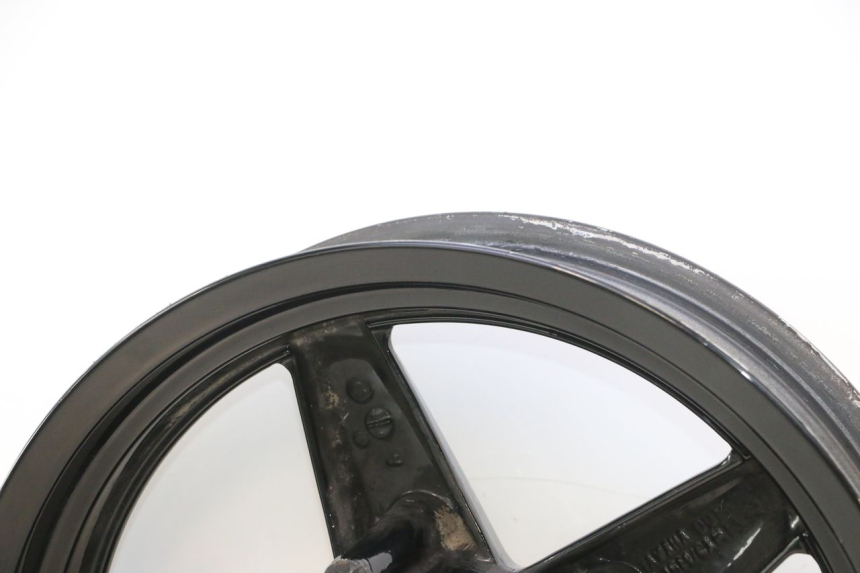 photo de OBRĘCZ PRZEDNIA YAMAHA XMAX X-MAX 125 (2006 - 2009) - Zbliżenie komponentów