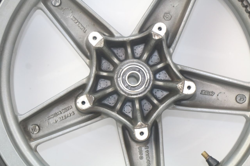 photo de OBRĘCZ PRZEDNIA PIAGGIO X7 125 (2007 - 2013) - Szczegóły charakterystyczne