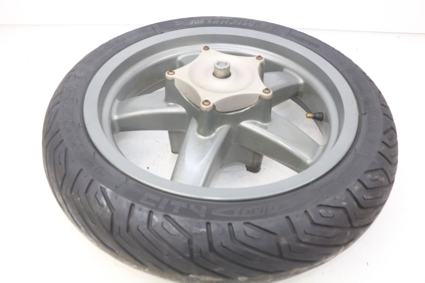 photo de OBRĘCZ PRZEDNIA PIAGGIO X7 125 (2007 - 2013) - Inny kąt widzenia