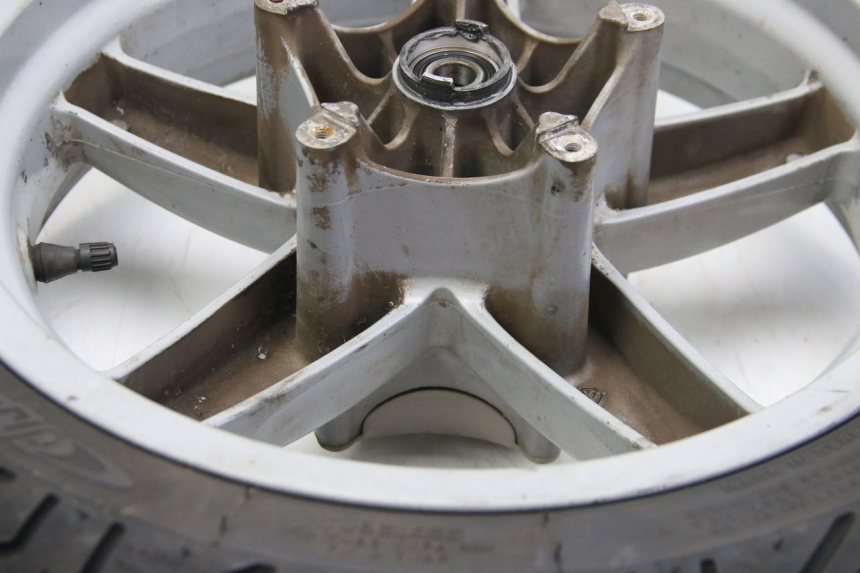 photo de OBRĘCZ PRZEDNIA PIAGGIO X8 125 (2004 - 2007) - Punkty mocowania