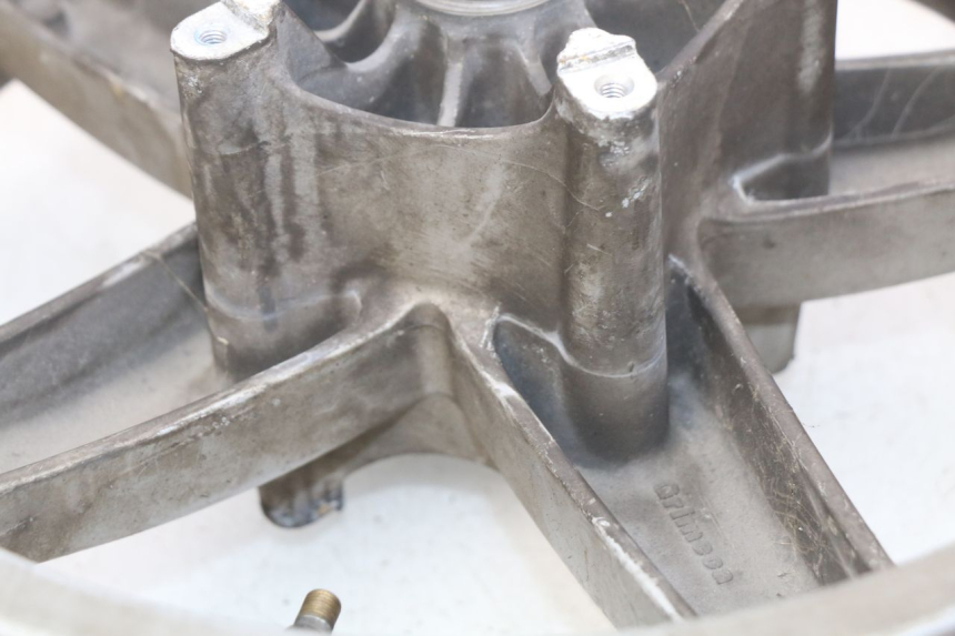 photo de OBRĘCZ PRZEDNIA PIAGGIO X9 EVOLUTION 250 (2003 - 2007) - Zbliżenie komponentów