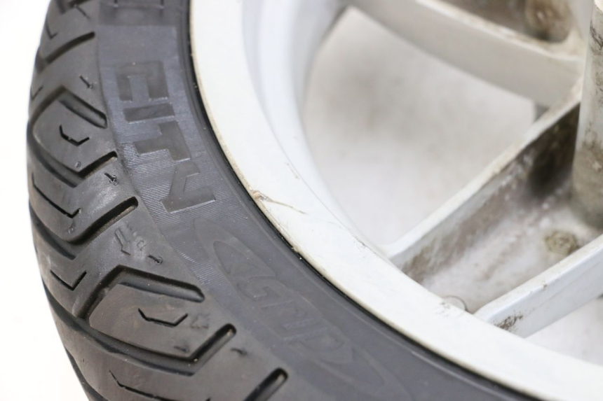 photo de OBRĘCZ PRZEDNIA PIAGGIO X9 125 (2000 - 2003) - Zoom stanu zużycia