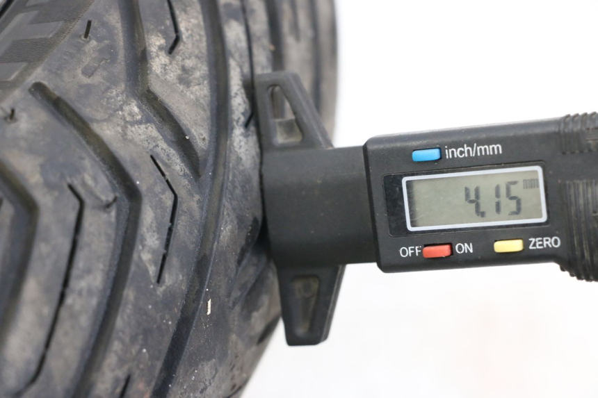 photo de OBRĘCZ PRZEDNIA KYMCO XCITING 250 (2006 - 2009) - Szczegół części