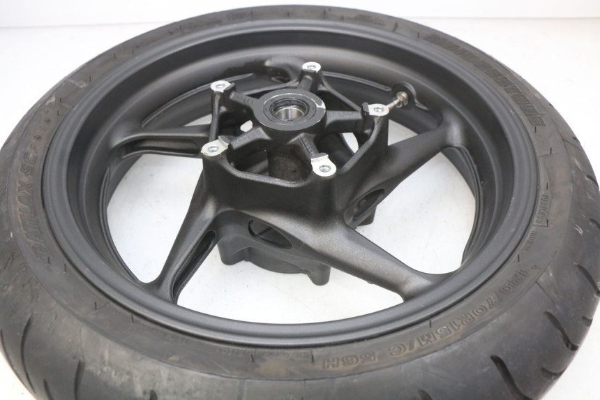 photo de OBRĘCZ PRZEDNIA YAMAHA XP T-MAX TMAX ABS 530 (2012 - 2015) - Zoom stanu zużycia