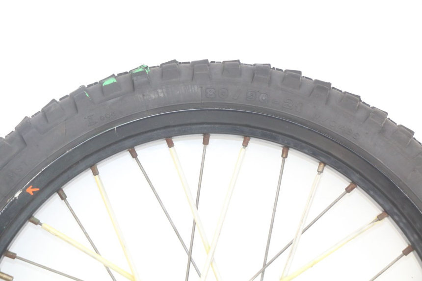 photo de OBRĘCZ PRZEDNIA PEUGEOT XP6 50 (2006 - 2011) - Struktura - zbliżenie