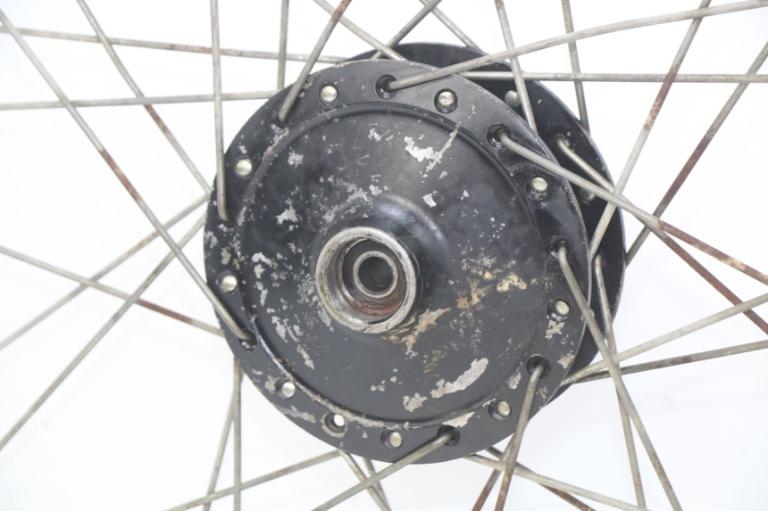 photo de OBRĘCZ PRZEDNIA YAMAHA YZ 80 (1982 - 1983) - Szczegóły charakterystyczne