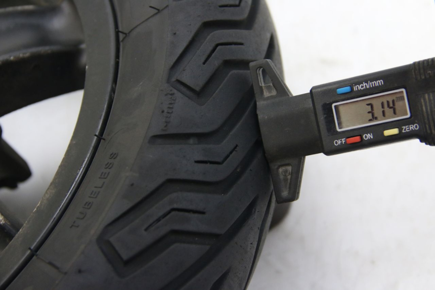 photo de OBRĘCZ PRZEDNIA PIAGGIO ZIP 2T 50 (2009 - 2019) - Zoom stanu zużycia