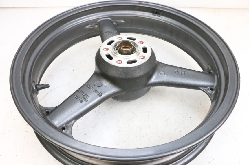 photo de OBRĘCZ PRZEDNIA KAWASAKI ZR 7 750 (1999 - 2004) - Zbliżenie techniczne