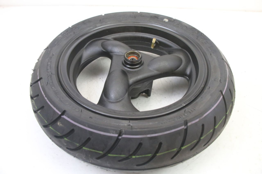 photo de OBRĘCZ PRZEDNIA I OPONA KYMCO AGILITY 4T 50 (2005 - 2018) - Szczegół części