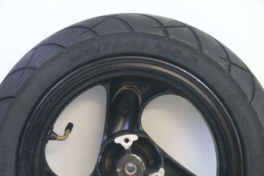 photo de OBRĘCZ PRZEDNIA I OPONA KYMCO AGILITY 4T 50 (2018 - 2022) - Punkty mocowania