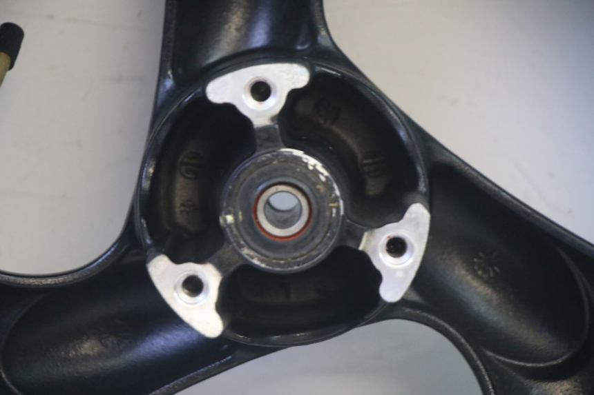 photo de OBRĘCZ PRZEDNIA I OPONA KYMCO AGILITY 4T 50 (2018 - 2022) - Część sprawdzona