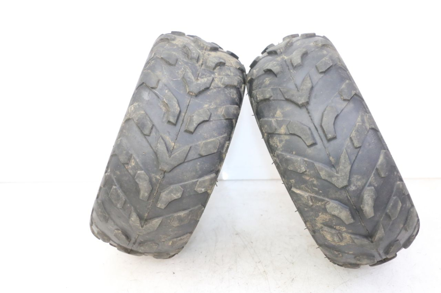 photo de OBRĘCZ PRZEDNIA I OPONA KEROX BAZOOKA 110 - Szczegóły charakterystyczne