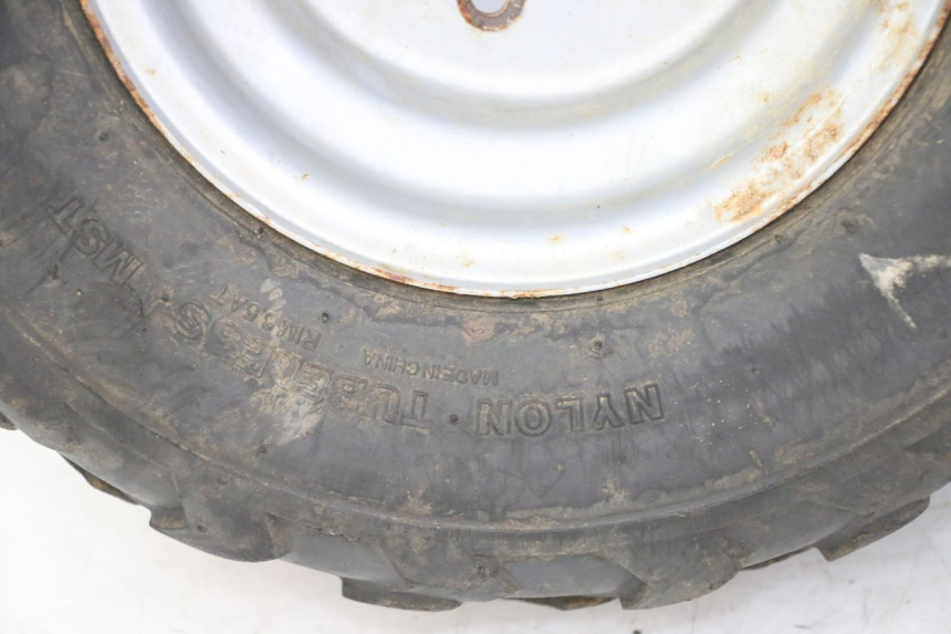 photo de OBRĘCZ PRZEDNIA I OPONA KEROX BAZOOKA 110 - Widok z bliska