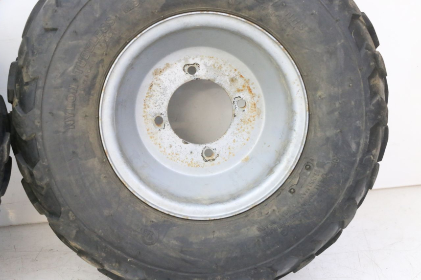 photo de OBRĘCZ PRZEDNIA I OPONA KEROX BAZOOKA 110 - Punkty mocowania