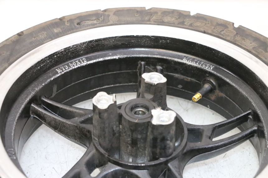 photo de OBRĘCZ PRZEDNIA I OPONA MASH BIBOP 2T 50 (2013 - 2018) - Zoom stanu zużycia