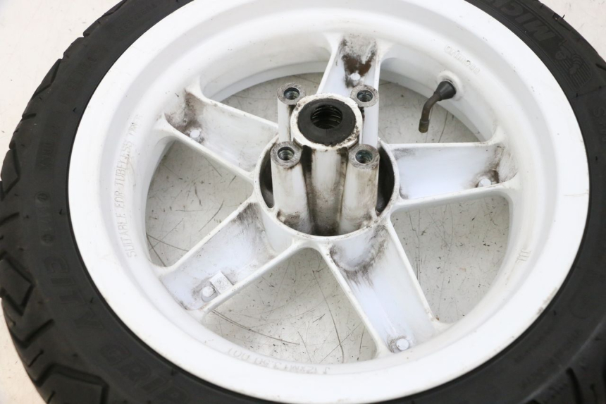 photo de OBRĘCZ PRZEDNIA I OPONA MBK BOOSTER SPIRIT NAKED 50 (2004 - 2017) - Punkty mocowania