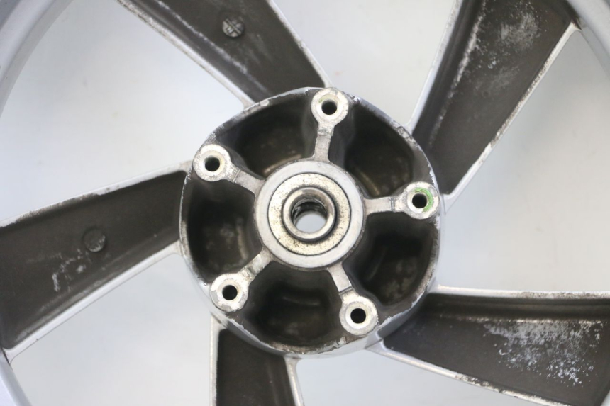 photo de OBRĘCZ PRZEDNIA I OPONA PEUGEOT CITYSTAR 50 (2013 - 2017) - Kontrola wizualna