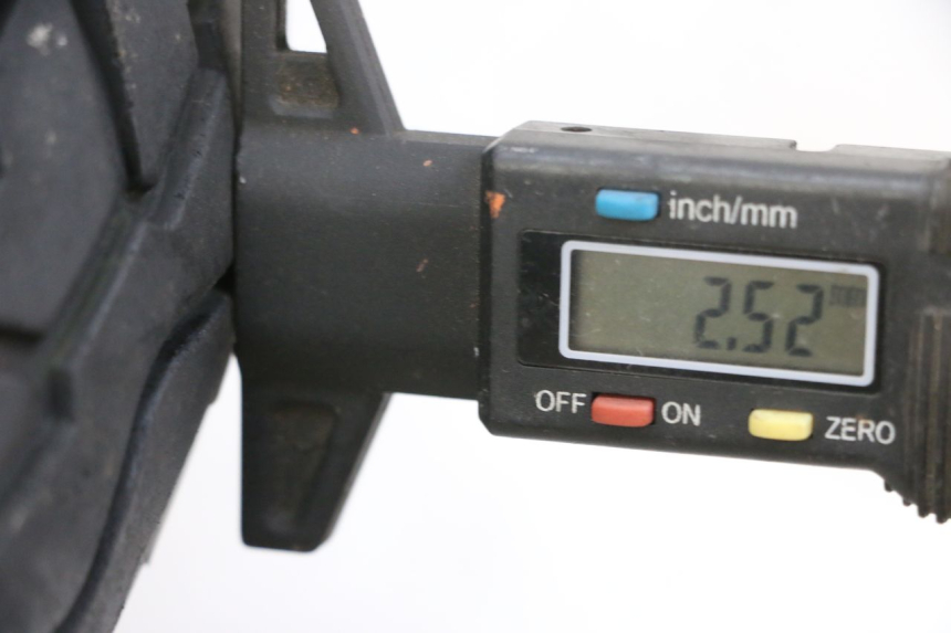 photo de OBRĘCZ PRZEDNIA I OPONA LONGJIA DIGITA 4T 50 (2019 - 2022) - Zoom stanu zużycia