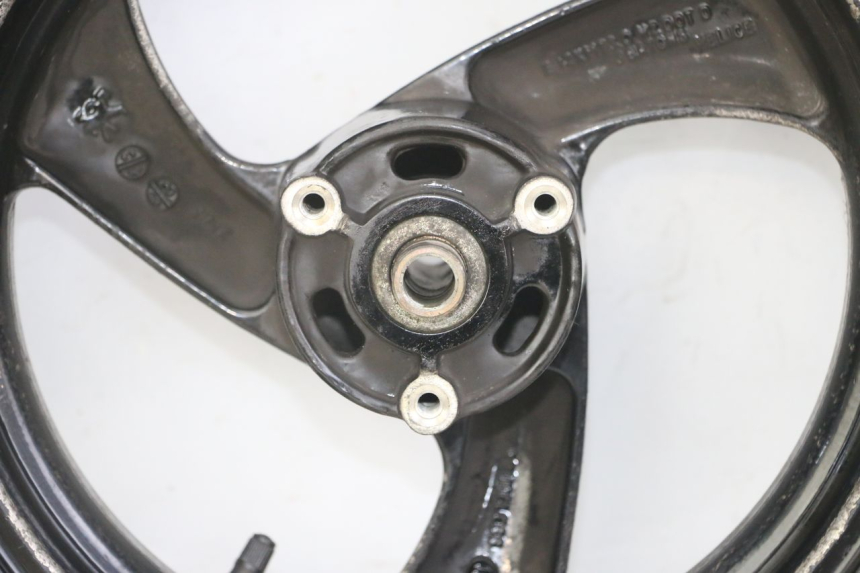 photo de OBRĘCZ PRZEDNIA I OPONA PEUGEOT ELYSTAR 50 (2002 - 2014) - Widok z bliska