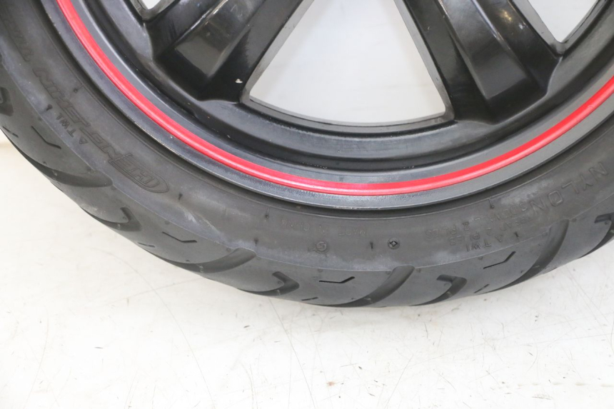 photo de OBRĘCZ PRZEDNIA I OPONA SYM FIDDLE 3 III 50 (2014 - 2020) - Zbliżenie komponentów