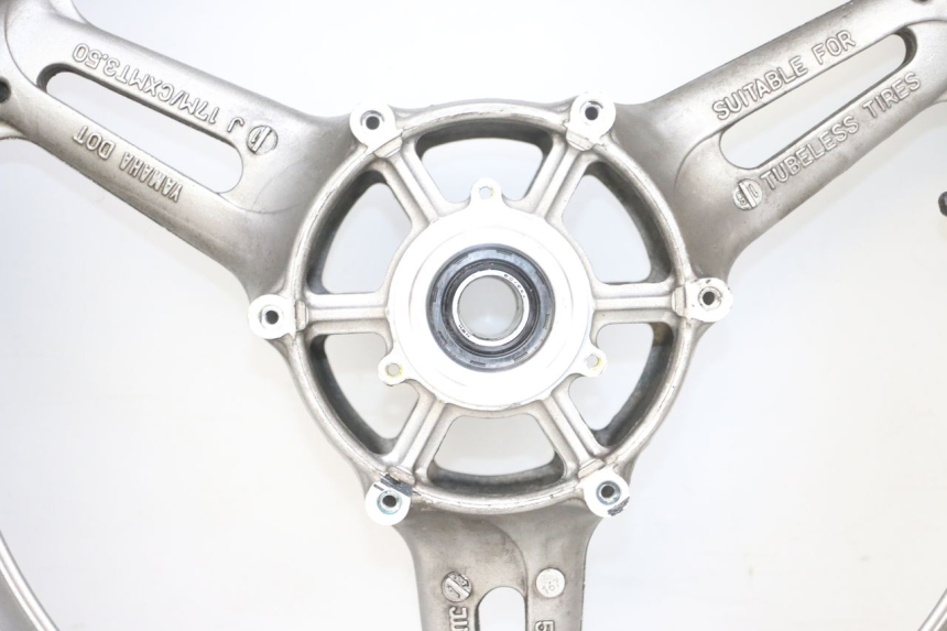 photo de OBRĘCZ PRZEDNIA I OPONA YAMAHA FJR ABS 1300 (2006 - 2012) - Kontrola wizualna