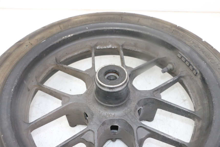 photo de OBRĘCZ PRZEDNIA I OPONA HONDA FORZA ABS 300 (2013 - 2017) - Inny kąt widzenia