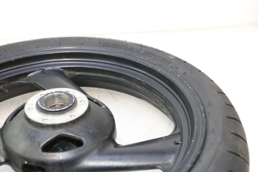 photo de OBRĘCZ PRZEDNIA I OPONA YAMAHA FZS FAZER 600 (2001 - 2003) - Zoom stanu zużycia