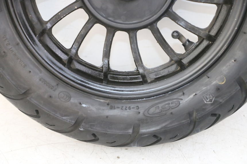 photo de OBRĘCZ PRZEDNIA I OPONA JM MOTORS MIA 50 (2017 - 2020) - Szczegóły charakterystyczne