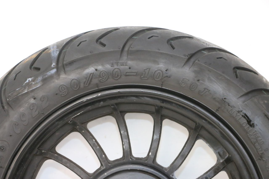 photo de OBRĘCZ PRZEDNIA I OPONA JM MOTORS MIA 50 (2017 - 2020) - Zbliżenie komponentów