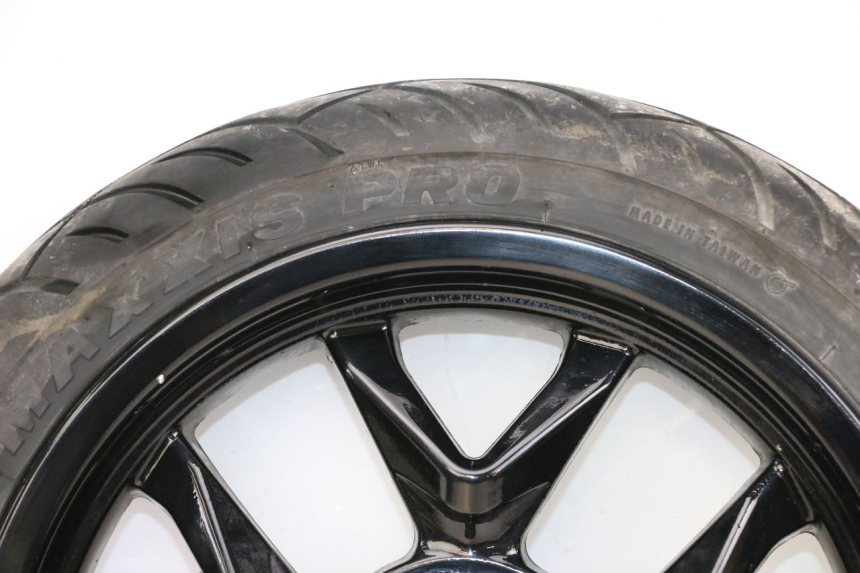 photo de OBRĘCZ PRZEDNIA I OPONA SYM JOYMAX 125 (2010 - 2017) - Zbliżenie komponentów