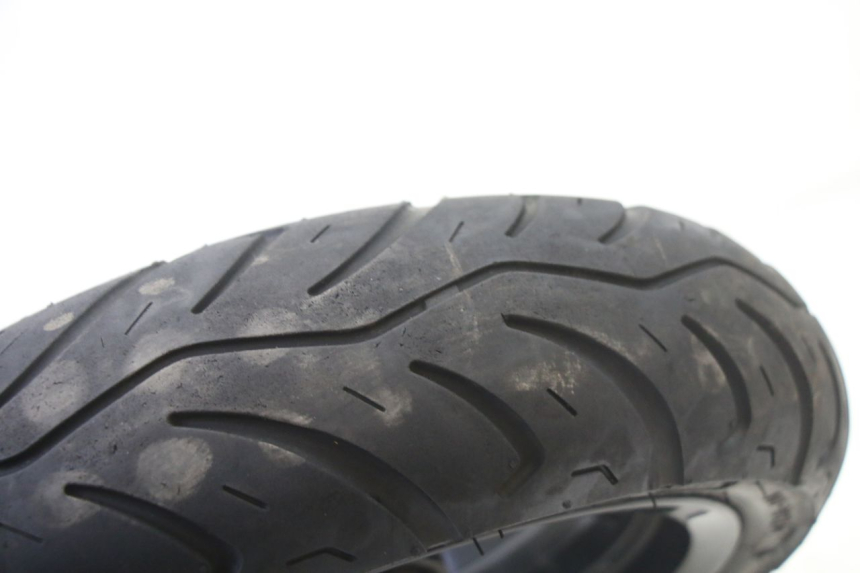 photo de OBRĘCZ PRZEDNIA I OPONA PEUGEOT KISBEE 2T 50 (2010 - 2017) - Zbliżenie komponentów