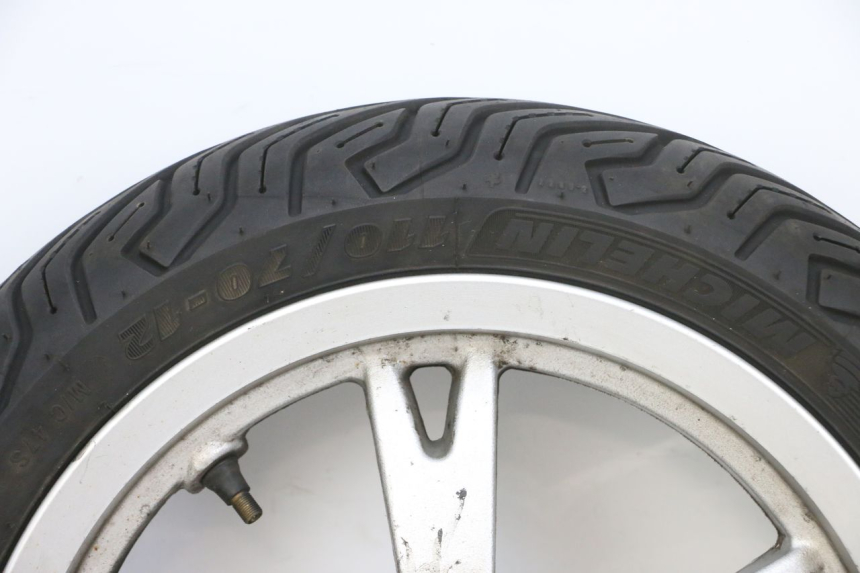 photo de OBRĘCZ PRZEDNIA I OPONA PEUGEOT KISBEE 4T 50 (2010 - 2017) - Kontrola wizualna