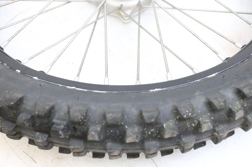 photo de OBRĘCZ PRZEDNIA I OPONA KAWASAKI KXF KX-F 250 (2017 - 2019) - Zbliżenie techniczne