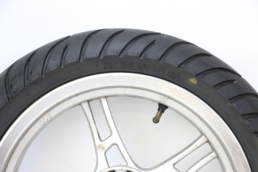 photo de OBRĘCZ PRZEDNIA I OPONA LONGJIA SHARPY 125 (2020 - 2024) - Struktura - zbliżenie