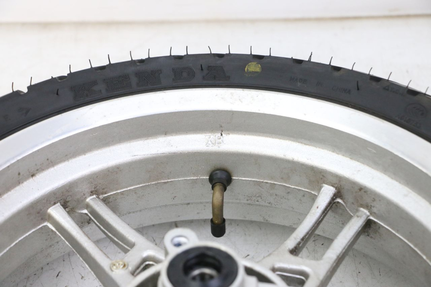 photo de OBRĘCZ PRZEDNIA I OPONA LONGJIA SHARPY 125 (2020 - 2024) - Część sprawdzona