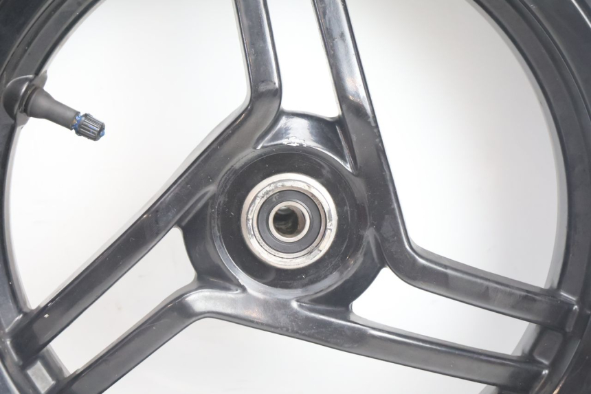 photo de OBRĘCZ PRZEDNIA I OPONA PEUGEOT LUDIX BLASTER 50 (2006 - 2014) - Inny kąt widzenia
