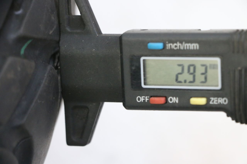 photo de OBRĘCZ PRZEDNIA I OPONA MBK BOOSTER SPIRIT NAKED 50 (2004 - 2017) - Szczegół części