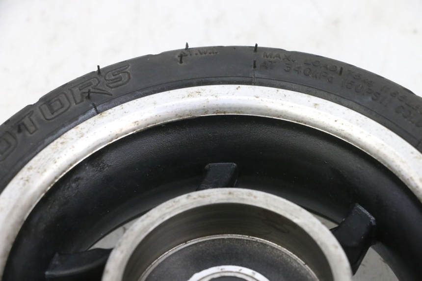 photo de OBRĘCZ PRZEDNIA I OPONA DUALTRON MINI SPECIAL 1 - Zbliżenie komponentów