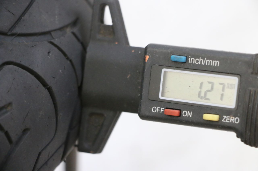 photo de OBRĘCZ PRZEDNIA I OPONA DUALTRON MINI SPECIAL 1 - Zbliżenie techniczne