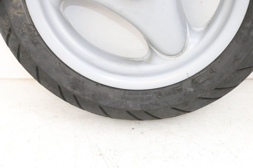 photo de OBRĘCZ PRZEDNIA I OPONA YAMAHA NEO'S NEOS 2T 50 (1998 - 2007) - Zbliżenie komponentów