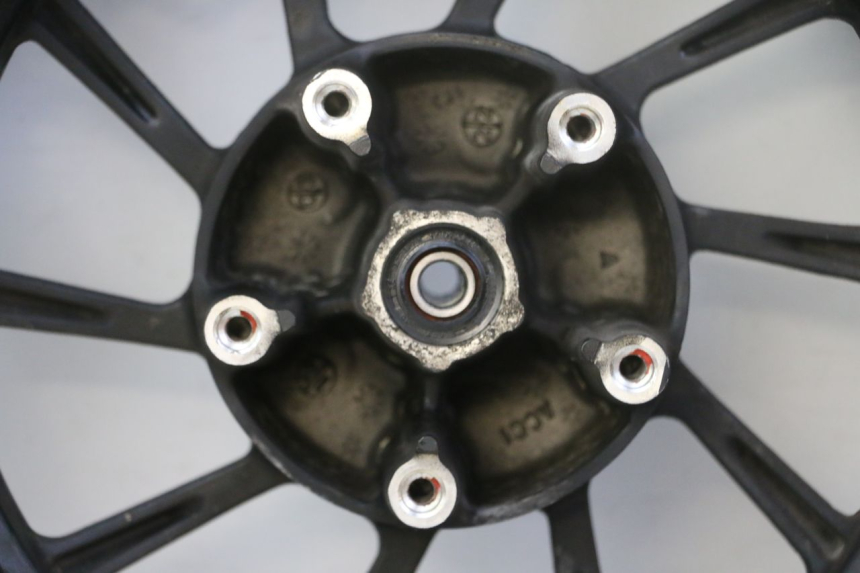 photo de OBRĘCZ PRZEDNIA I OPONA KYMCO LIKE 4T 50 (2019 - 2025) - Widok profilu